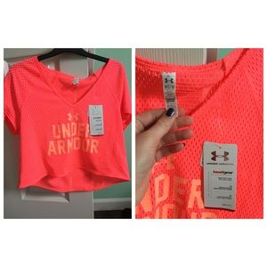 Under armor top/jersey