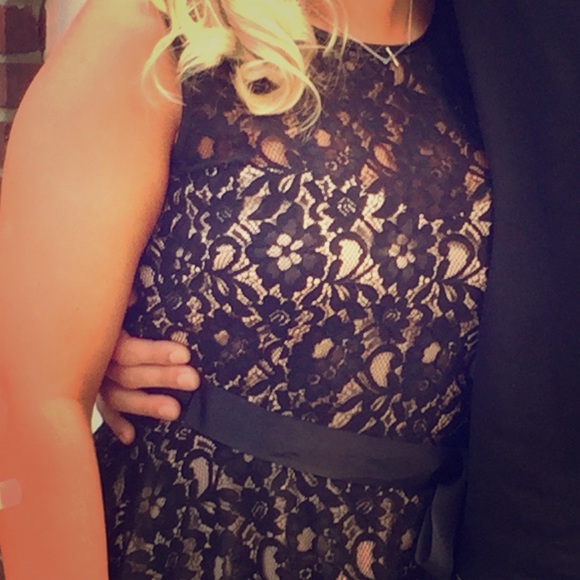 Black Lace Formal Dress - Picture 1 of 2