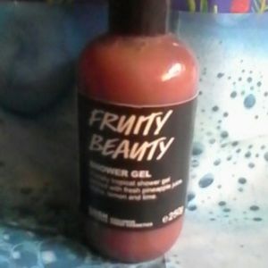 Lush Fruity Beauty shower gel