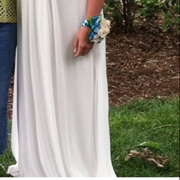 White prom/pageant dress! - Picture 2 of 2