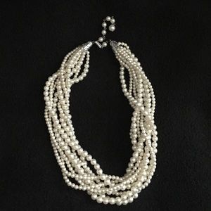 Vintage Pearl necklace