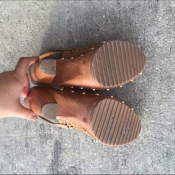 **SOLD** Tory Burch "Widdianne" Woven Clogs - Picture 3 of 4