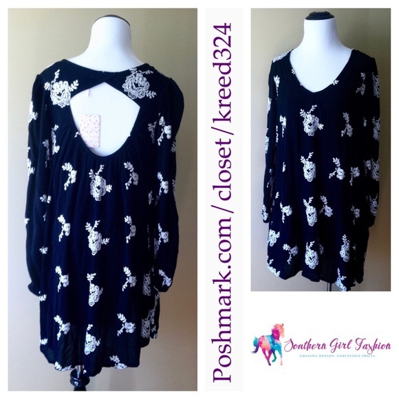 ❗️LOWEST PRICE❗️FREE PEOPLE Dress Open Back Swing - Picture 3 of 4