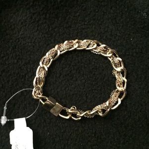 (Fake) gold bracelet