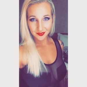 Meet your Posher, Mackenzie