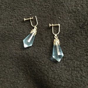 Vintage Beautiful Blue Crystal Screw-On Earrings