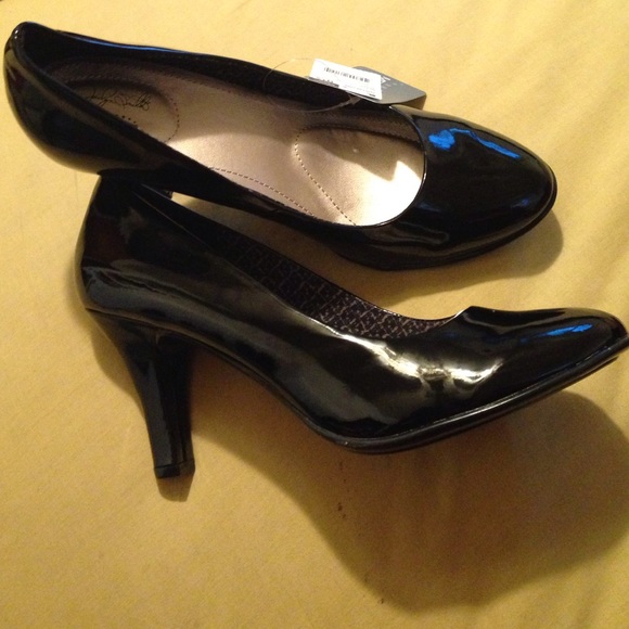 Patent leather heels - Picture 2 of 4