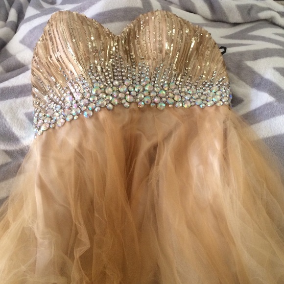 Hoco or prom dress! Gold and silver.