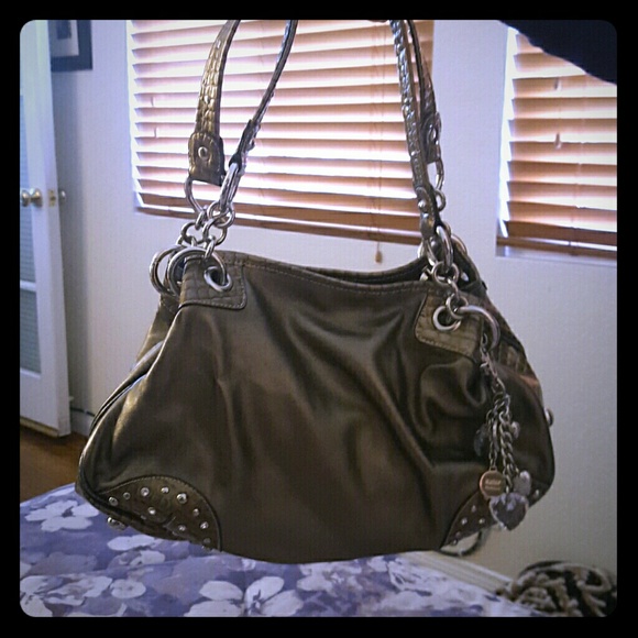 Chic bag with charms!
