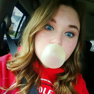 Meet your Posher, Indya