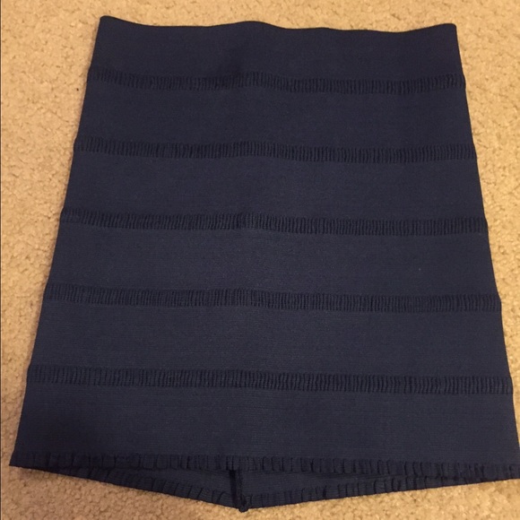 ✔ Navy Stretch Mini Skirt