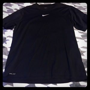 Boys large black Nike dri-fit t-shirt