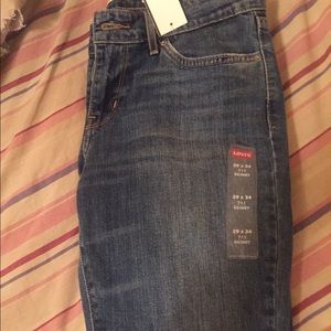 BRAND NEW Levi's