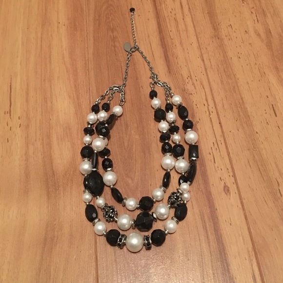 White House Black Market Necklace