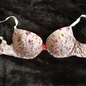 Push-up bra