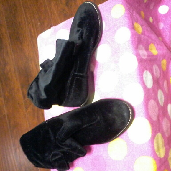 Black Boots