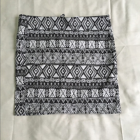 Aztec print mini skirt