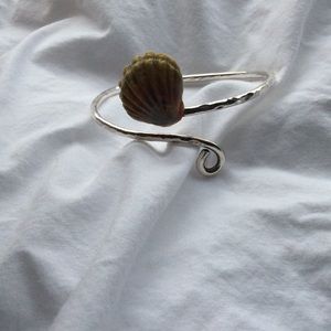Sunrise shell bracelet