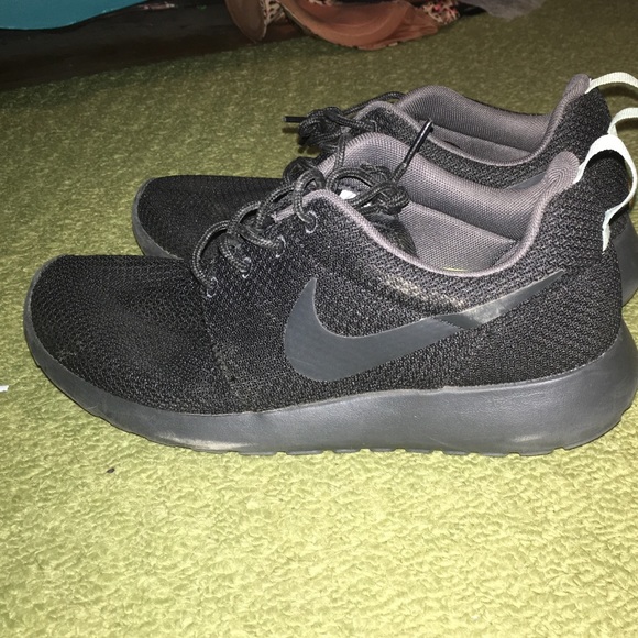 Nike Shoes - Nike shoes