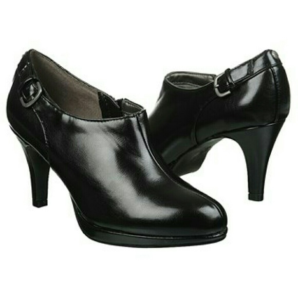 "PRETTY" BOOTIES