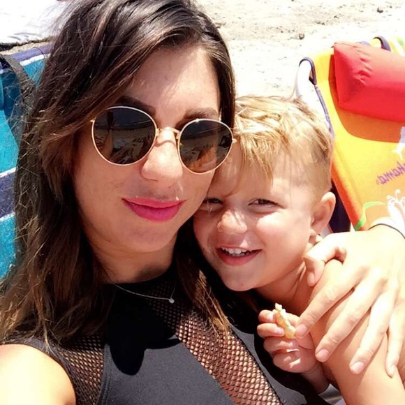 Meet your Posher, Beth - Picture 6 of 8