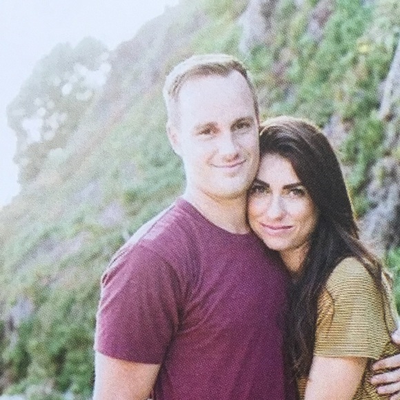 Meet your Posher, Beth - Picture 3 of 8