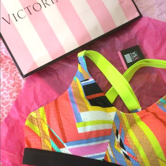 Victoria's Secret Other - VSX Sports Bra