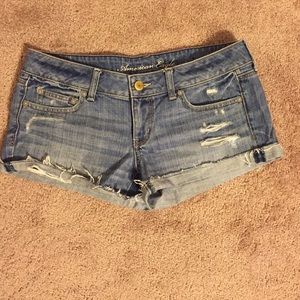 American Eagle destroyed denim shorts