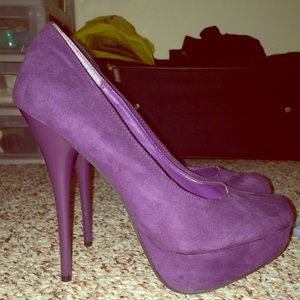 SOLD!! Beautiful Purple heels