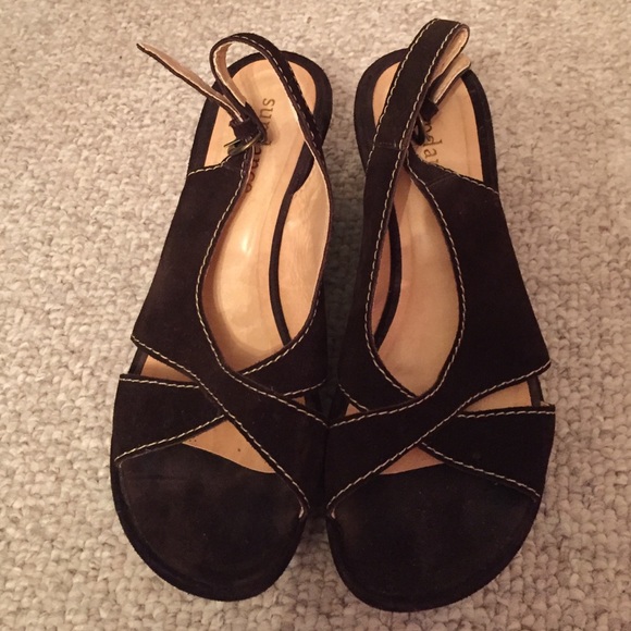 Chocolate brown wedges