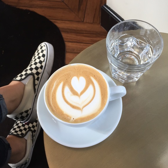 Helloooo! - Picture 3 of 3