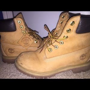 GENUINE TIMBERLANDS