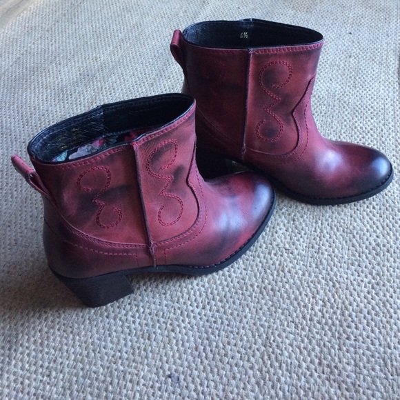 Seychelles Red Leather Booties
