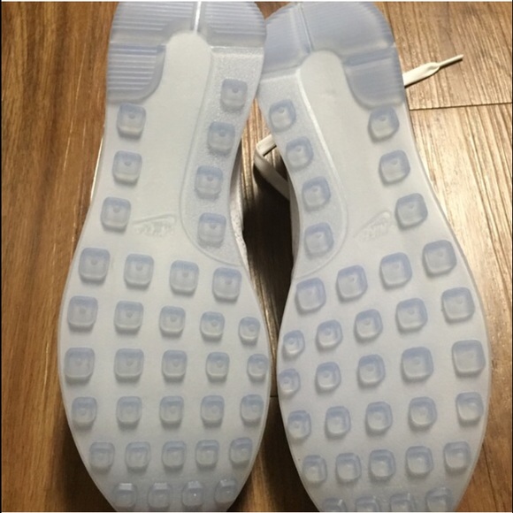 SOLD 💋SWOOSH - Picture 3 of 4