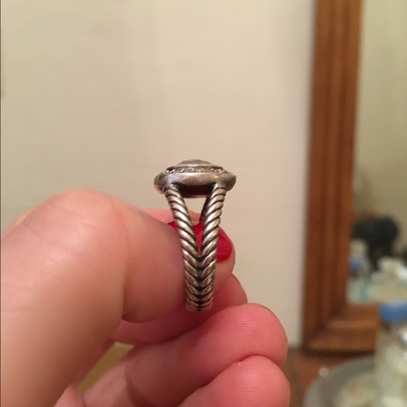 David Yurman Ring - Picture 3 of 4