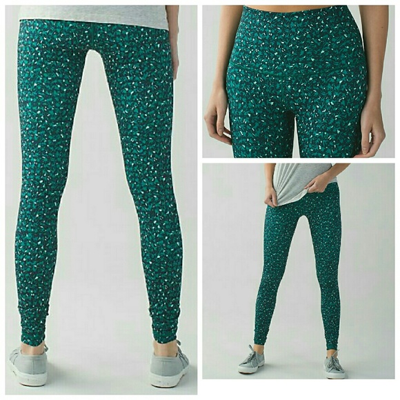 NWT Lululemon Wunder Under Hi-Rise SZ 4 - Picture 3 of 4