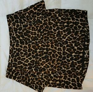 Lepard print mini skirt with ruffle
