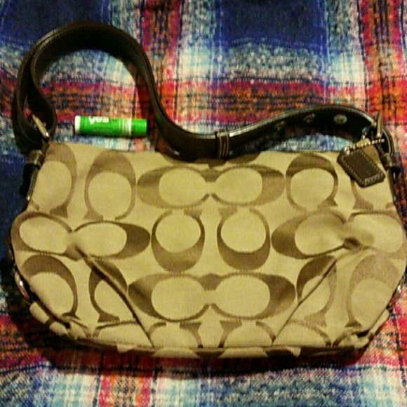 Authentic Coach shoulder bag
