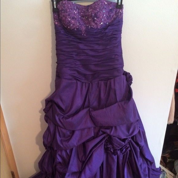 Ruched Purple Embroidered Strapless Prom Dress