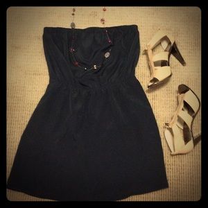 Strapless LBD with pockets