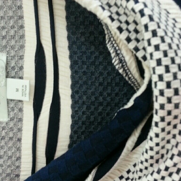 Clothes - Picture 2 of 3