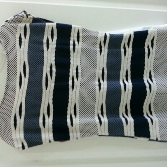 Clothes - Picture 3 of 3