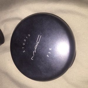 Mac studio fix powder