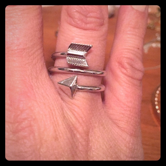 Silver arrow ring