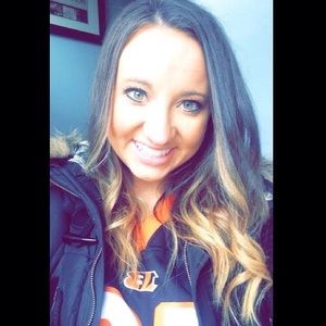 Meet your Posher, Whitney