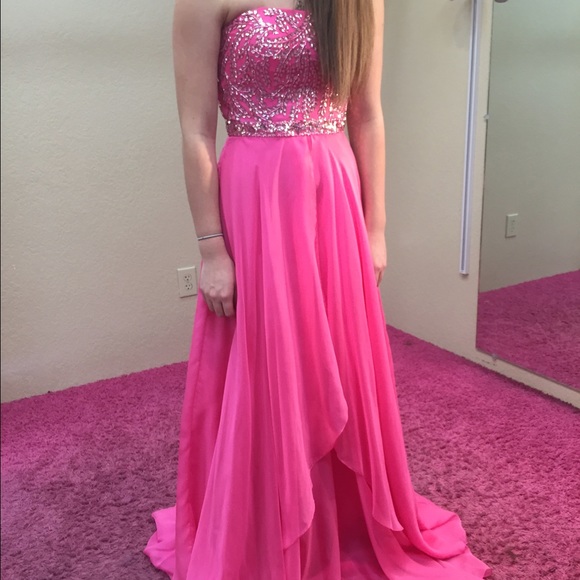 Sherri Hill Prom Dress - Picture 2 of 4