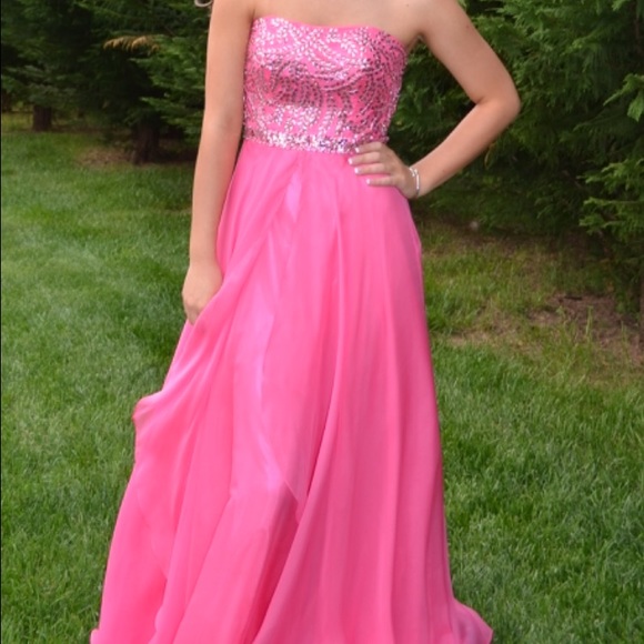 Sherri Hill Prom Dress - Picture 3 of 4