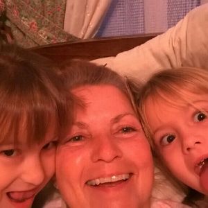 Meet your Posher, Debra