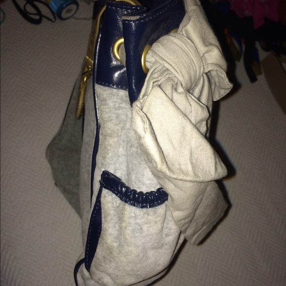 Pures - Picture 3 of 4