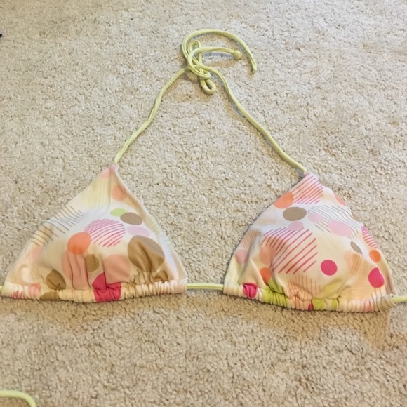 Victoria's Secret bikini - Picture 1 of 3